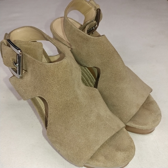 Michael Kors Brown Suede Size 6 M Espadrille Wedge - Picture 1 of 8